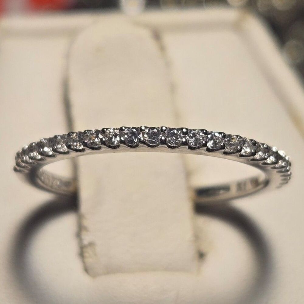 Sparkly stacker Romance Vintage Sterling Silver Ring Sz 6